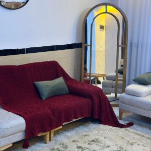 شال مبل سنگین بافت برجسته نخ اکریلیک ترک زرشکی تیره